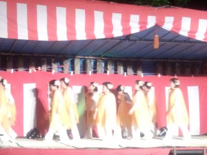 たくさんのステージ披露が大変賑やかでした。